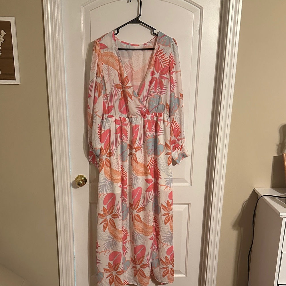 Floral V-Neck Maxi Dress - Multicolor
